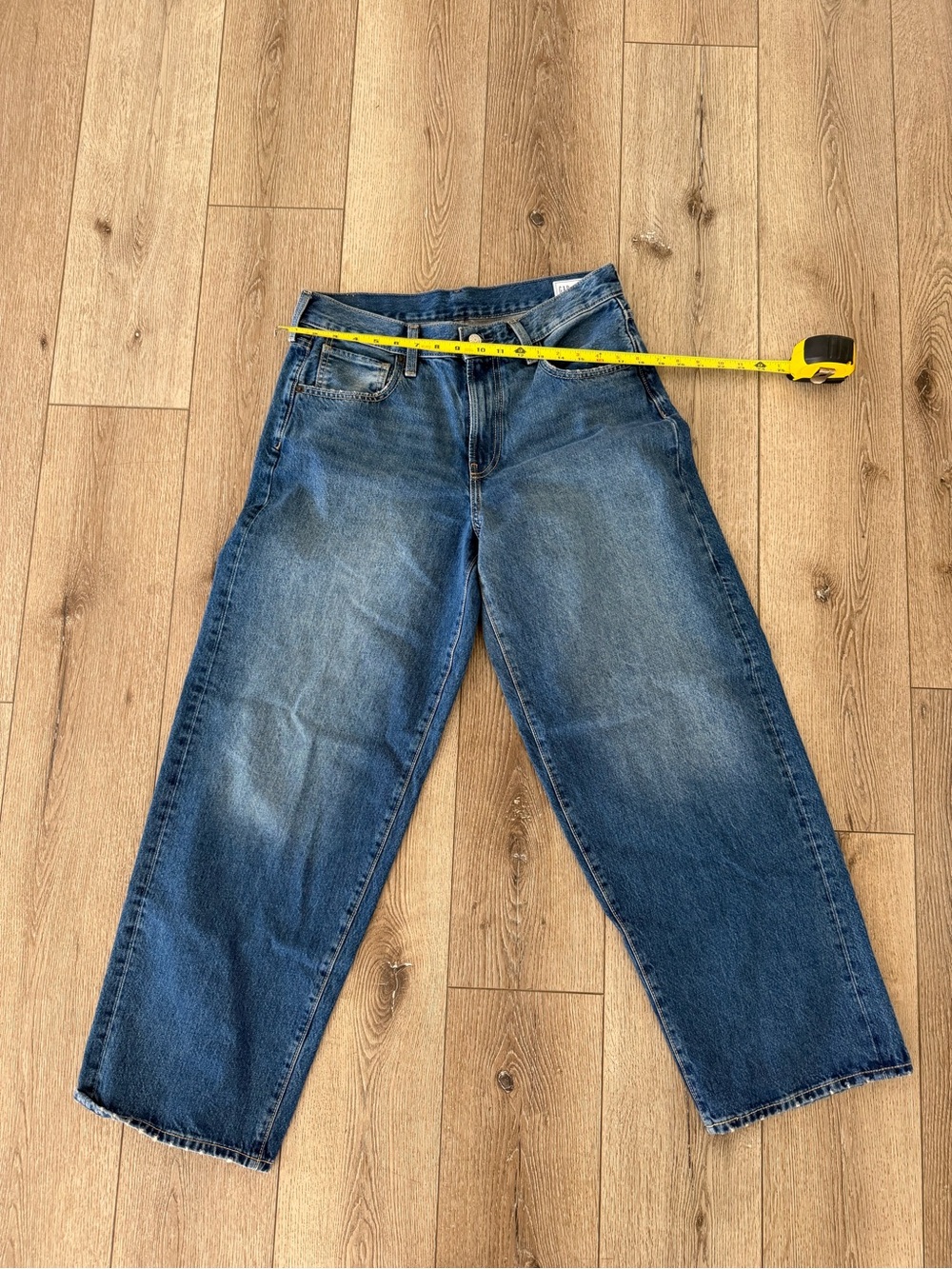 GAP x Hailey Women's extra baggy Jeans in Medium Blue Fade